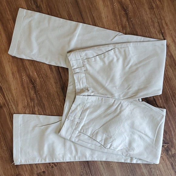 NWOT Girls Izod Khaki trouser - Picture 1 of 3